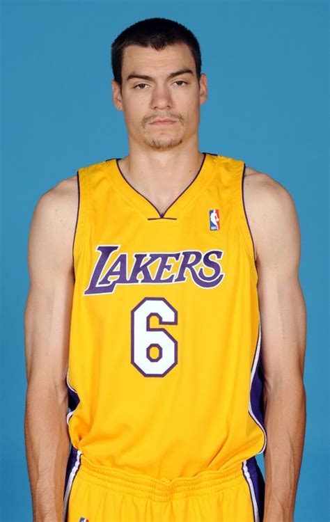 Adam Morrison 2009 Lakers training camp photo portrait.JPG