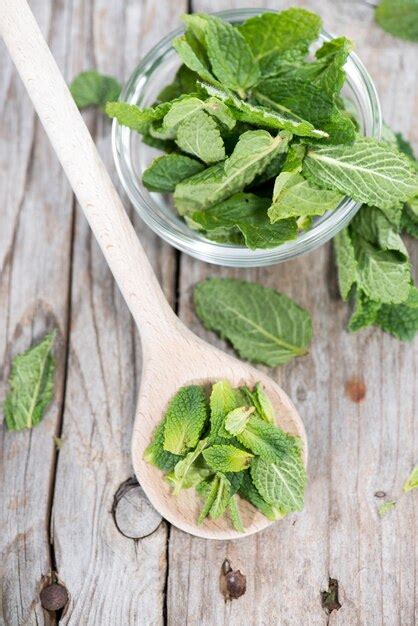 Premium Photo | Fresh mint leaves