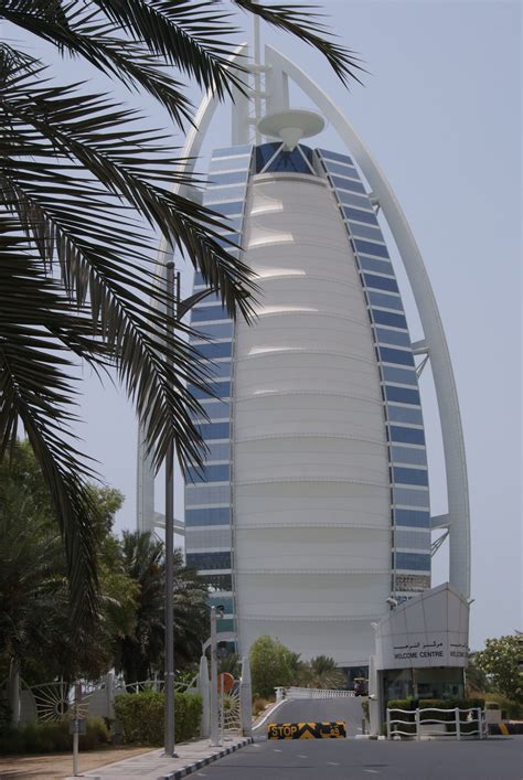 Fotos gratis : estructura, noche, edificio, rascacielos, torre, Dubai, punto de referencia ...