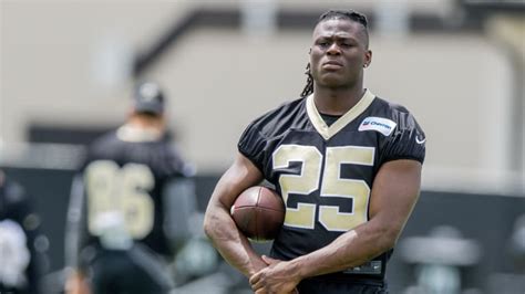 Saints coach gives injury update on rookie RB Kendre Miller