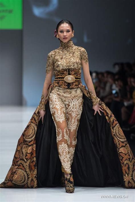 haute couture | Tumblr | Jakarta fashion week, Batik fashion, Fashion