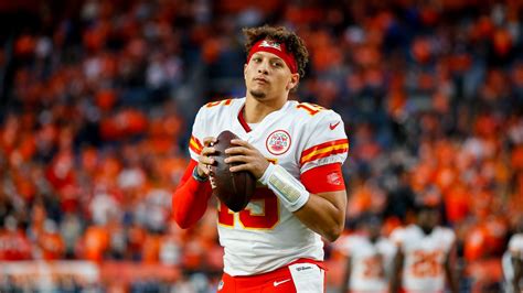 Patrick Mahomes: Kansas City Chiefs quarterback ruled out for Green Bay ...