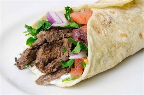 First things first: Shawarma - a true classic! Here's how to marinade for authentic taste ...