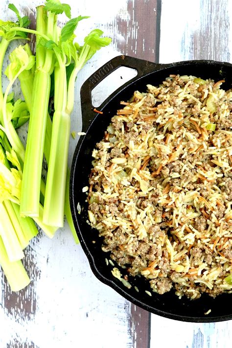 Sausage Stuffing Thanksgiving Recipe - Momdot.com