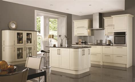 Cucina Colore - Kitchen Finesse