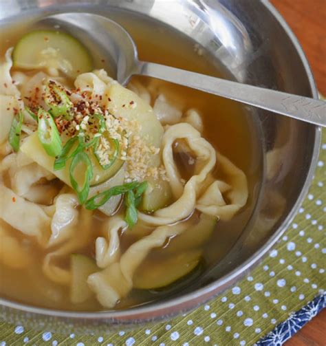 Recipe: Yachae Kalguksu (Korean Knife Noodles with Vegetables) | Kitchn