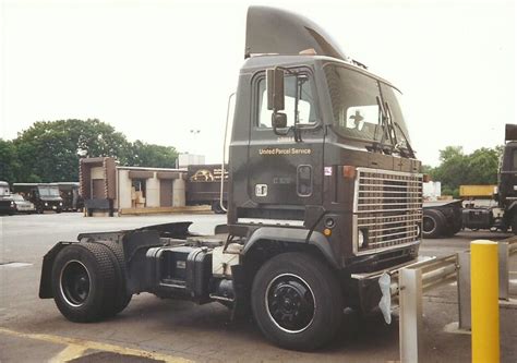 UPS truck | UPS Mack Cab-over | clone1124 | Flickr