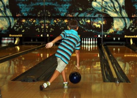 Brunswick Rhino Bowling Ball Review - 2024