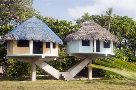 Beach houses corn island nicaragua — Stock Photo © rjlerich #23058540