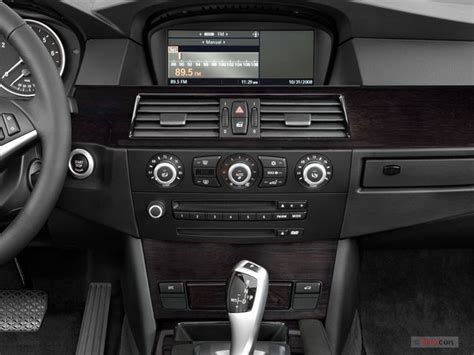 2010 BMW 5-Series: 11 Interior Photos | U.S. News