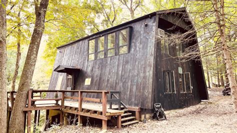 Cabin in the Woods: 13 Spooky Places | Horror Buffs - swedbank.nl