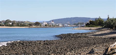 thoughts & happenings: The beach at Devonport, Tasmania