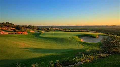 Amendoeira Golf Resort, plan your golf trip in Algarve