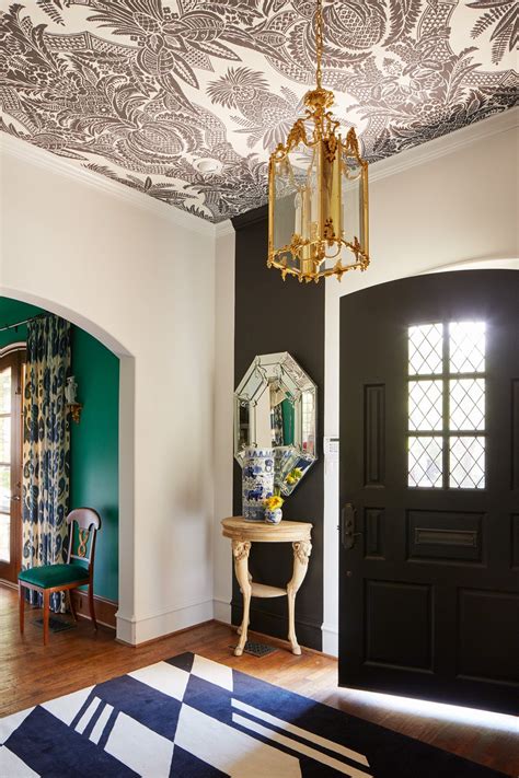 A Jewelry Designer’s Color-Rich Dallas Home — Professional Project Porch Ceiling, Ideas Hogar ...