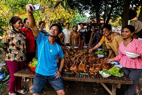 On YouTube, the surprise culinary success of a small Cambodian village