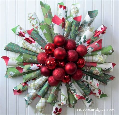 25+ More Beautiful Christmas Wreaths | Christmas wreaths diy, Christmas paper, Diy christmas paper