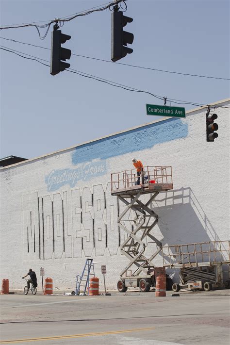 Middlesboro Kentucky Public Art Mural & Welcome Sign — Greetings Tour ...