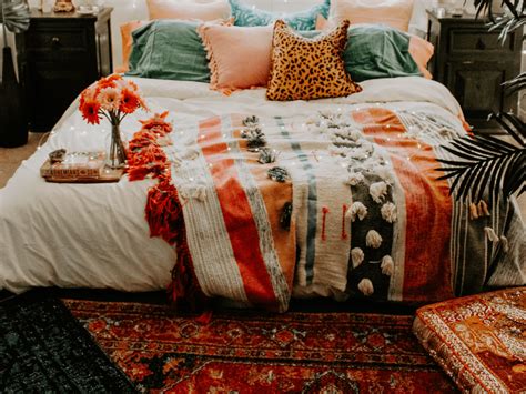 10 Dorm Room Rugs You'll Want On Your Floor - Society19 | Dorm room rugs, Dorm room essentials ...