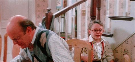 Kieran Culkin as Fuller McCallister | Cast of home alone, Fuller home ...