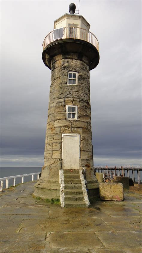 90 best images about Whitby Lighthouse on Pinterest | 16th century ...