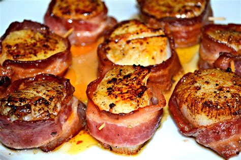 http://ahintofwine.com/bacon-wrapped-scallops-with-chipotle-chili ...