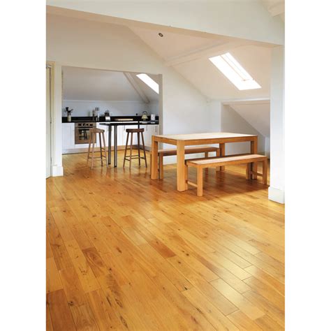 Ronseal Diamond Hard Floor Varnish Satin Medium Oak 2.5L - Intu-DIY - Wallpaper & Paint