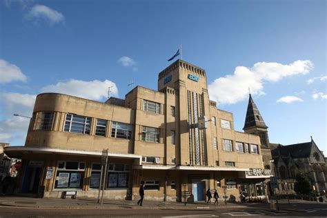 Daily Echo building Bournemouth | Art deco buildings, Art deco movement, Art deco exterior