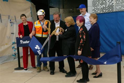 Officials cut ribbon for Lynnwood Transit Center garage - Lynnwood Today