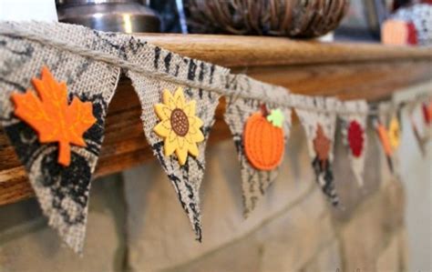 26 Simple And Cool Fall Banners Ideas For Home Décor - DigsDigs