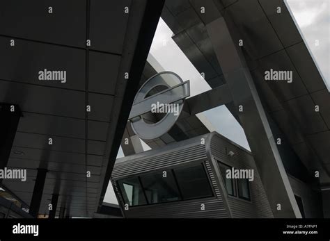 Bus station at Vauxhall Cross Transport Interchange, Vauxhall, London ...