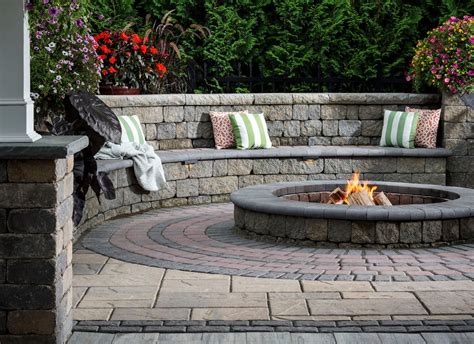 Seat Wall Design: Patio Seating Walls & Fire Pit Ideas from Belgard