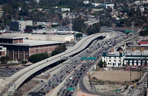 Large patch of slippery road traps hundreds of cars on 101 Freeway ...