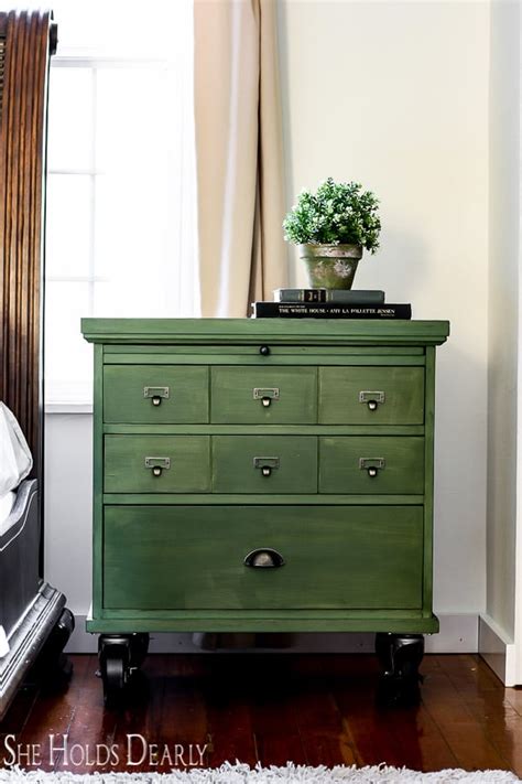 20 Green Painted Furniture Ideas - Artsy Chicks Rule®