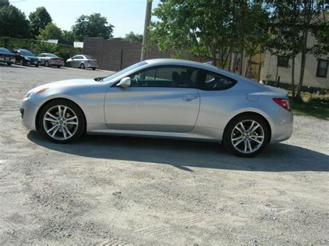 Purchase used 2010 Hyundai Genesis Coupe 2.0T Turbo 6 Speed 19" Wheels ...