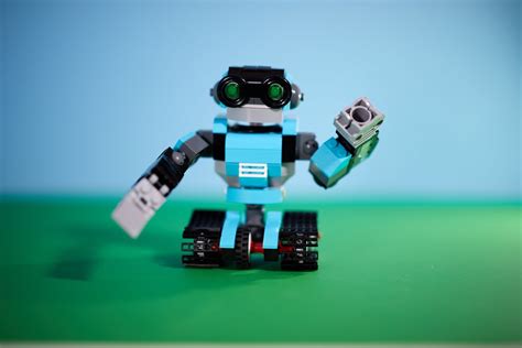 Stop Motion Lego Robot | 50mm, 1.4 aperture, 100 ISO, 1/60 | Flickr