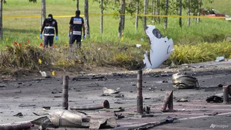 Problem on the wings may have caused Malaysia plane crash: Terengganu ...