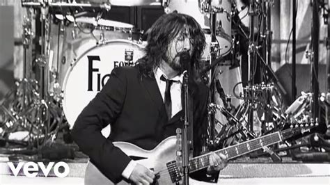 Foo Fighters - These Days (Live on Letterman) - YouTube