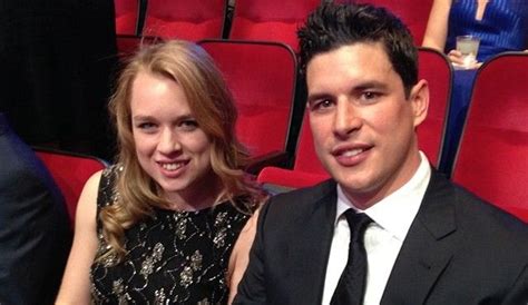 Inside Sidney Crosby's secretive life, his wife and parents - TheNetline