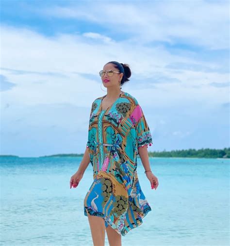 Bipasha Basu Makes a Splash on Instagram With Pictures From Maldives in Vibrant Kaftan