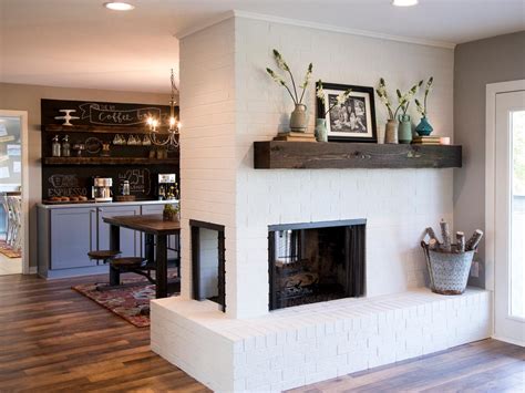 20 Gorgeous Brick Fireplace Designs