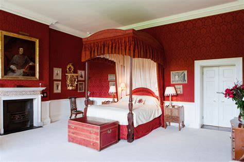 The Bedrooms - Ugbrooke House & Gardens