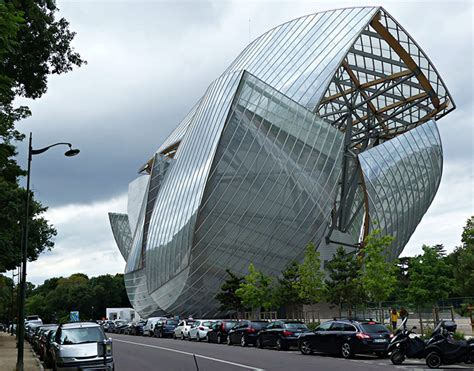 15 of Frank Gehry's Best Structures