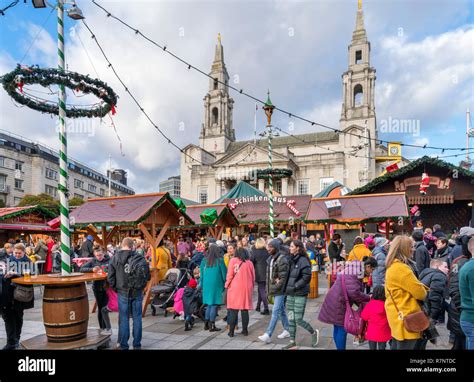 Leeds christmas markets hi-res stock photography and images - Alamy