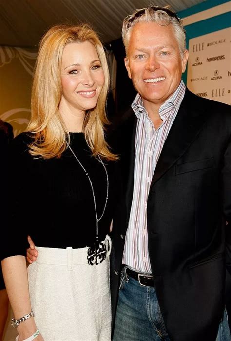 Inside Lisa Kudrow's stunning Los Angeles home with huge dining room ...