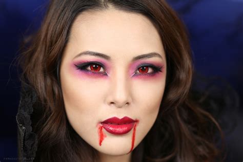 TUTORIAL: Sexy Vampire Makeup | Halloween 2013 - From Head To Toe