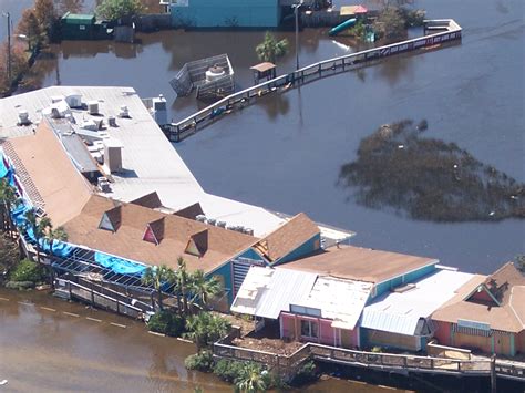 Hurricane Ivan 2004 - The Original Oyster House