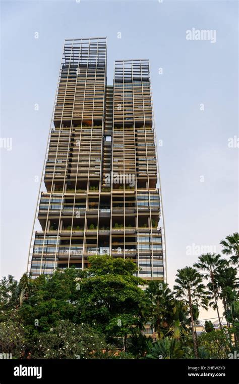 South Beach Tower, Singapore Stock Photo - Alamy