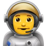 👨‍🚀 Man Astronaut on Apple iOS 15.4