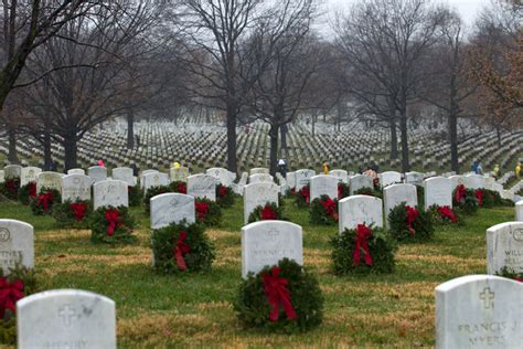 Wreaths Across America traffic changes, limited Metro work this weekend - WTOP News