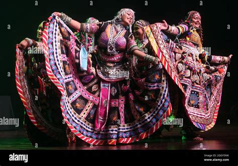 INDIAN Traditional RAJASTHANI DANCE -KALBELIA Stock Photo - Alamy